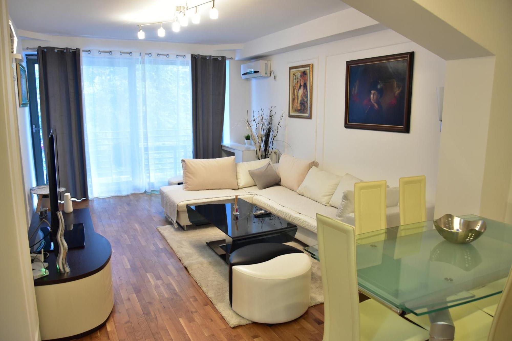 Central Elegance Apartments Skopje Bagian luar foto