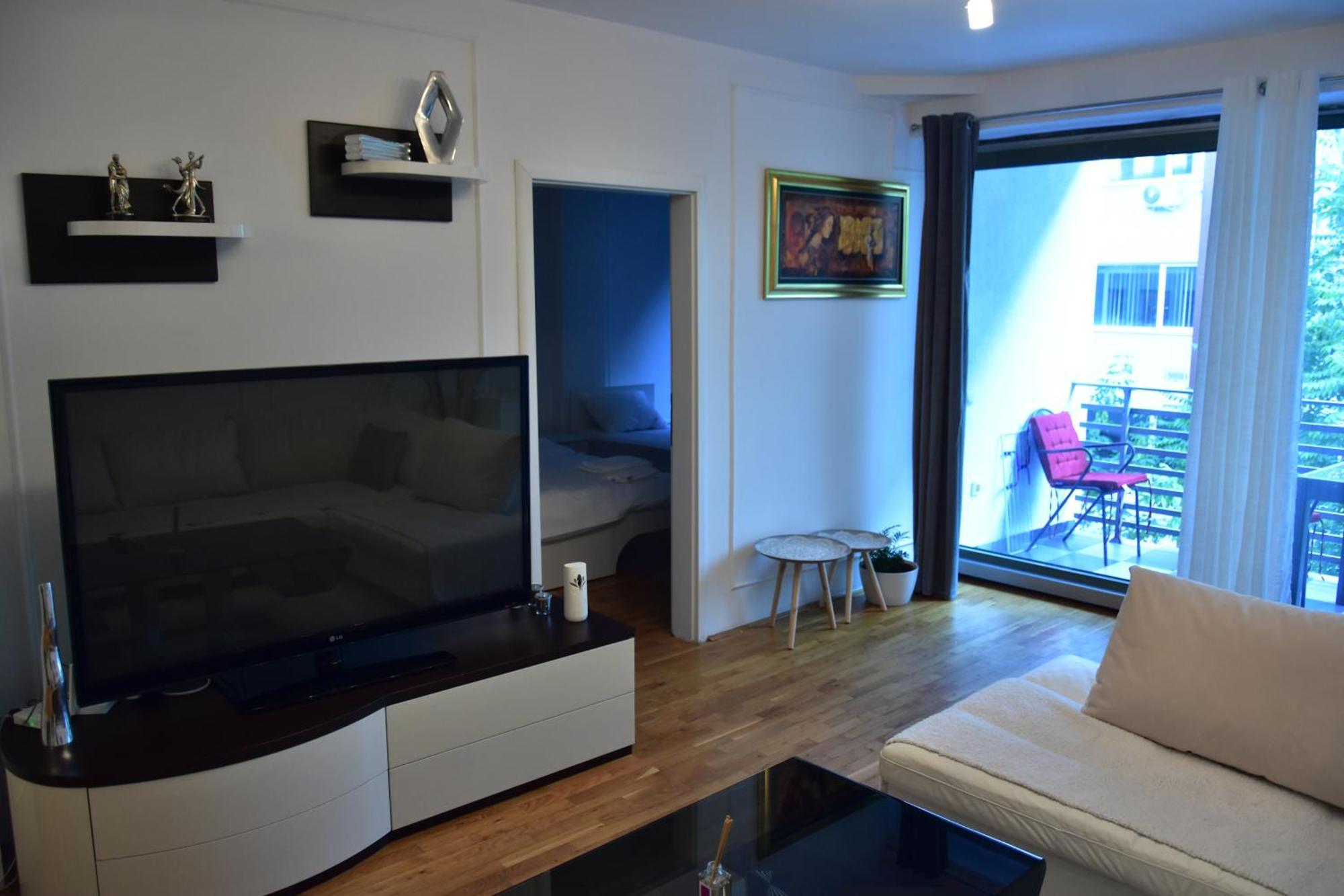 Central Elegance Apartments Skopje Bagian luar foto