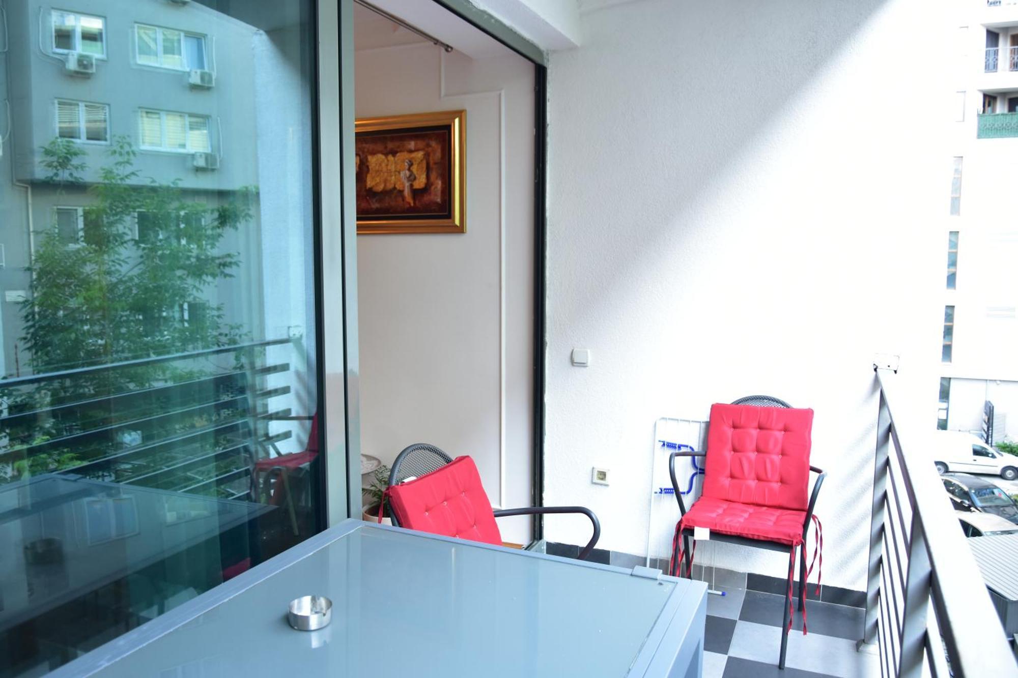 Central Elegance Apartments Skopje Bagian luar foto