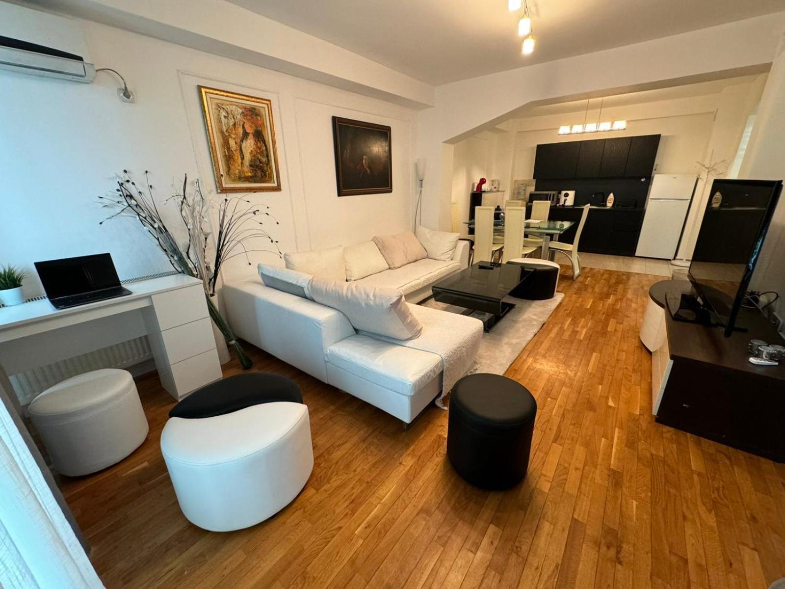 Central Elegance Apartments Skopje Bagian luar foto