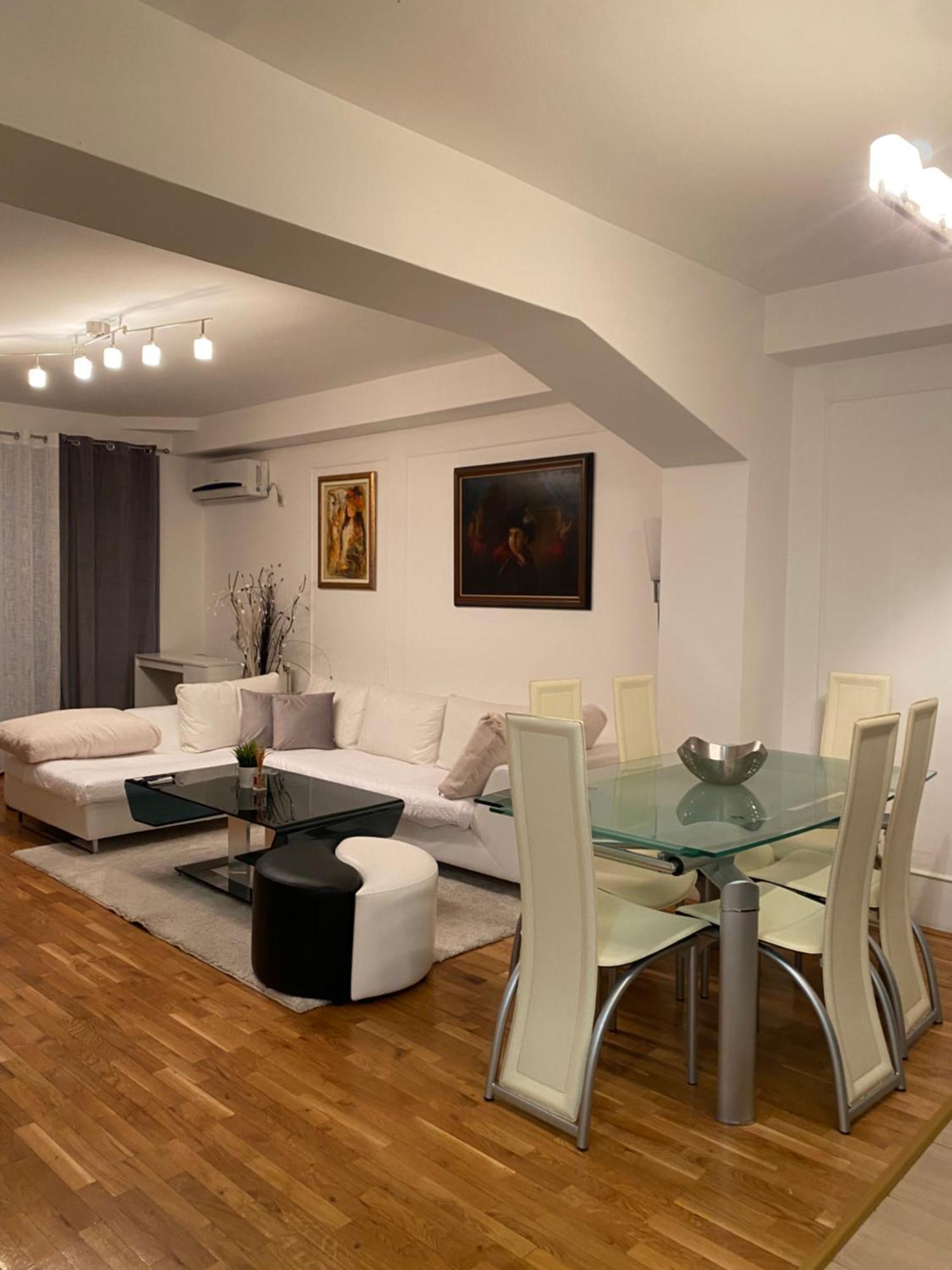 Central Elegance Apartments Skopje Bagian luar foto