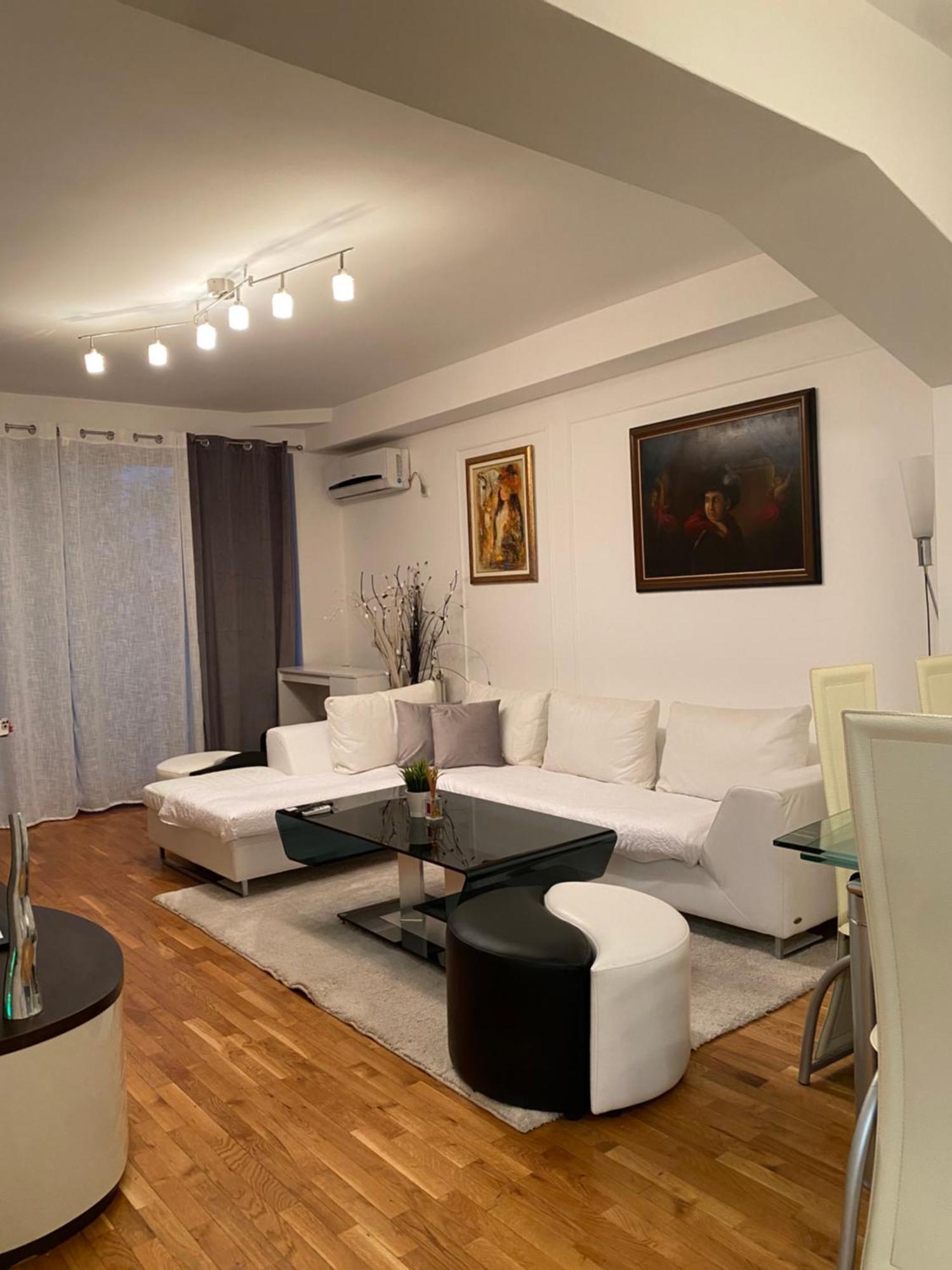 Central Elegance Apartments Skopje Bagian luar foto